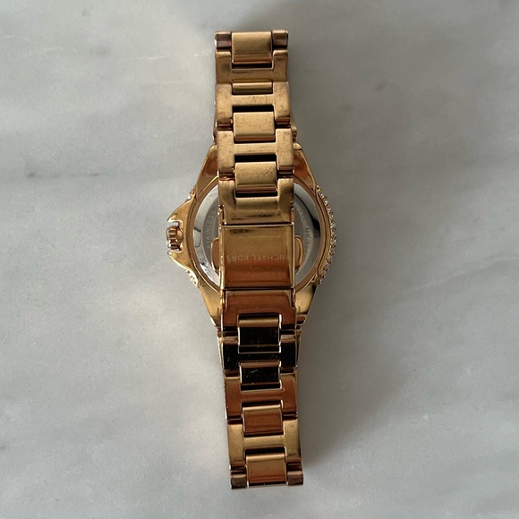 Michael Kors Pavé Rose Gold Watch - Picture 2 of 2
